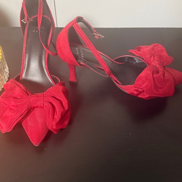 A New Day Red Women's Heels with Bow Accent - Picture 2 of 3